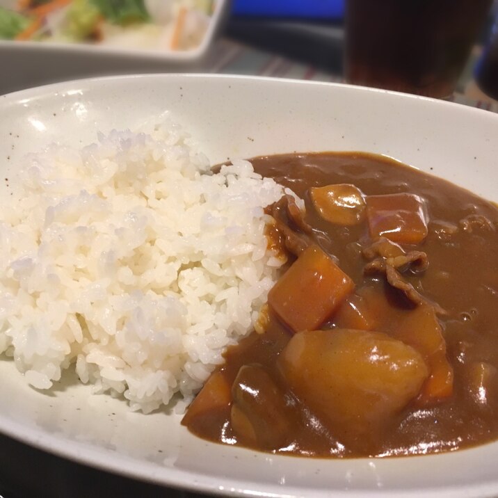 旨味いっぱい！作り置き出来る家庭のカレーライス